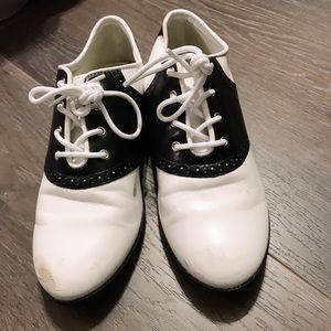 Black and White Saddle Oxford Shoes (ModCloth)